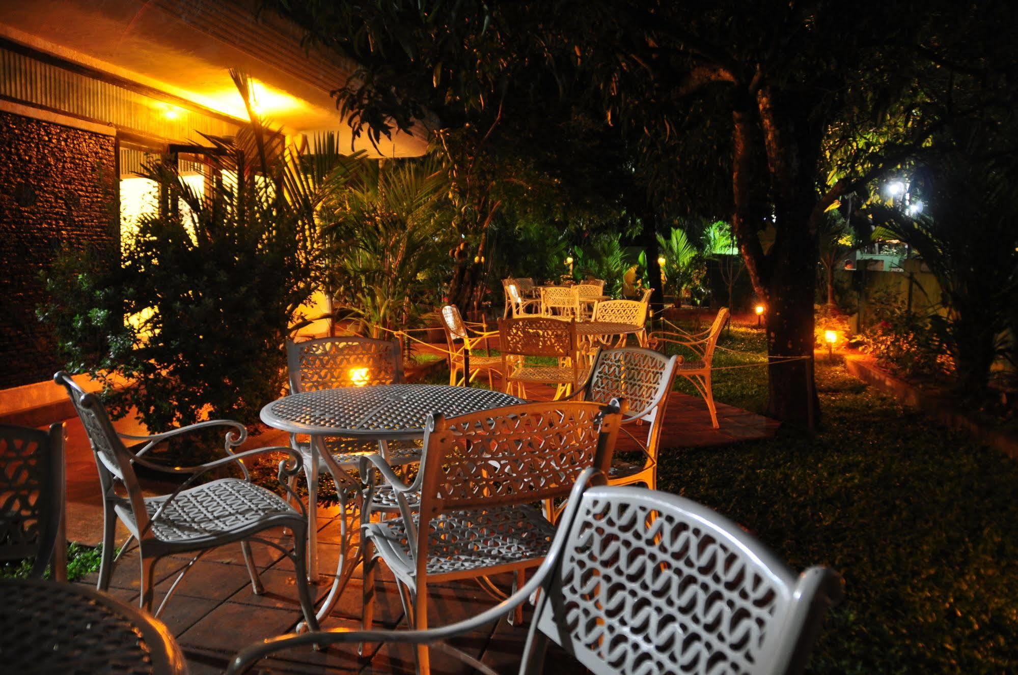 מלון אנוראדפורה Milano Tourist Rest מראה חיצוני תמונה